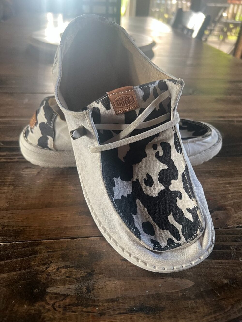HEYDUDE Women's Wendy white/Black Cow print